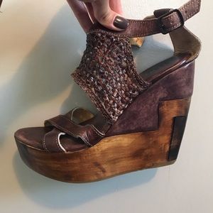BedStu Wooden Wedges size 10
